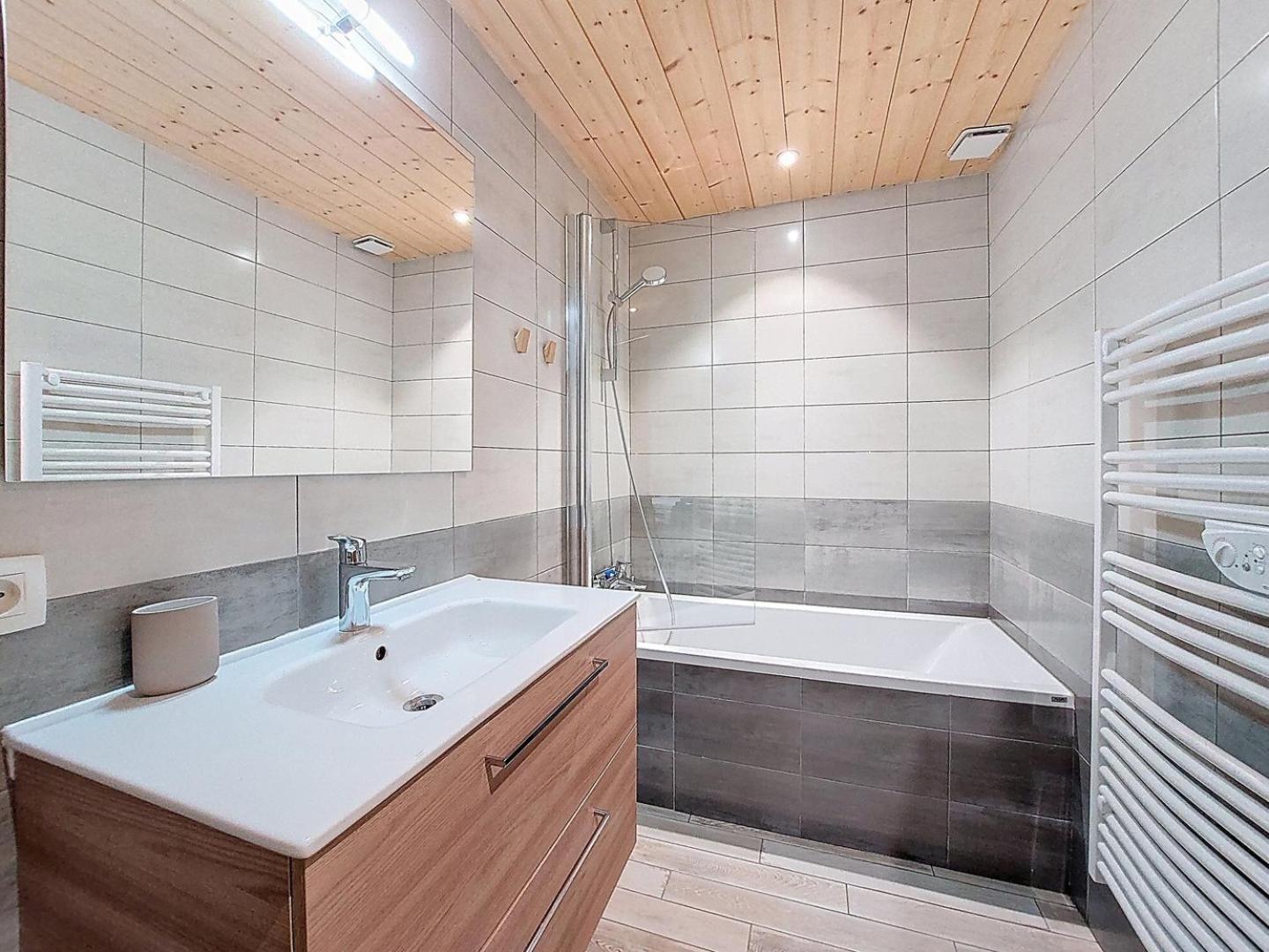 Appartement-3-Chambres-8-Couchages-Wifi-Montriond-Chebourins 외부 사진