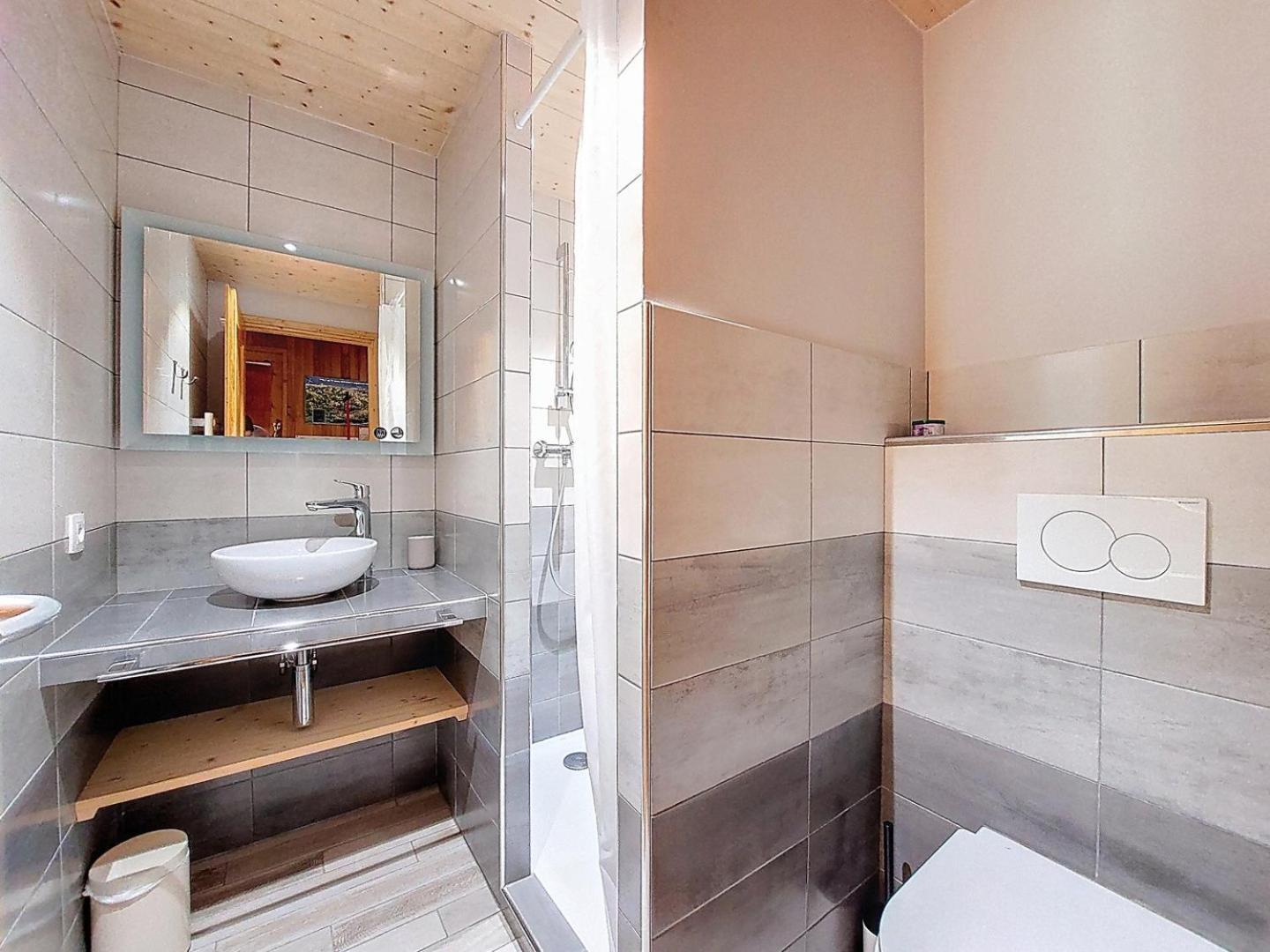 Appartement-3-Chambres-8-Couchages-Wifi-Montriond-Chebourins 외부 사진